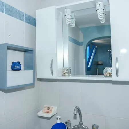 A Modern House At Ormos Giannaki Beach Apartman