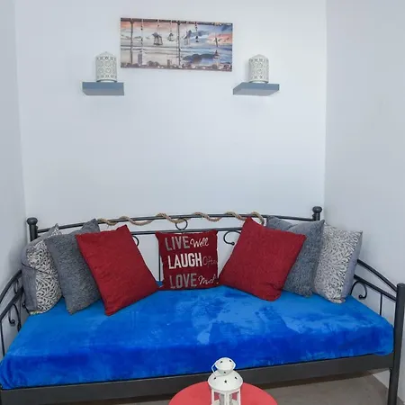 A Modern House At Ormos Giannaki Beach Kardhiani